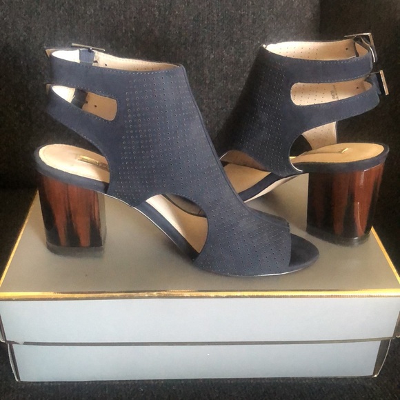 ❤️SOLD❤️ Louise et Cie 2” chunky heel - Picture 5 of 8